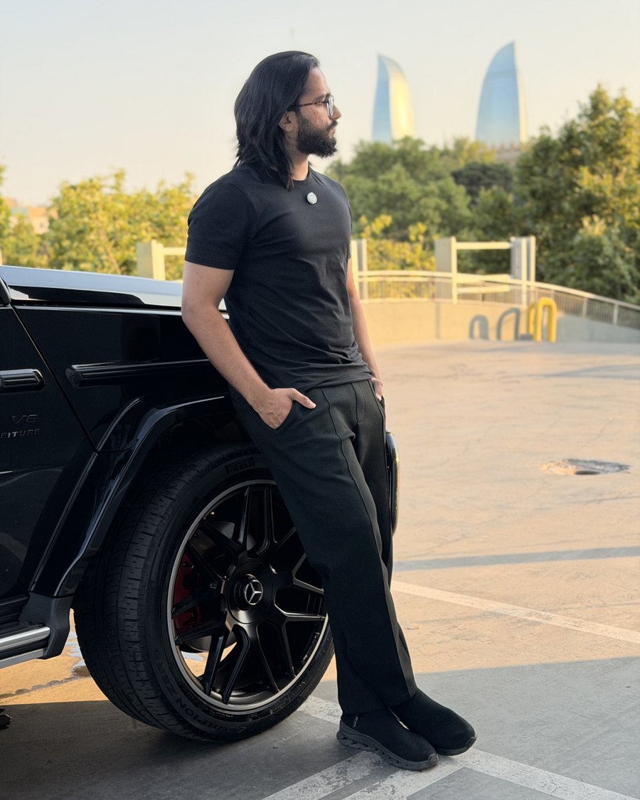 Hussam Ansari, founder of AcquireBrands